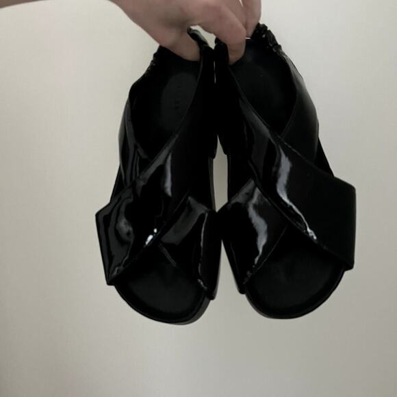 Simon Miller Dip Patent Vegan Leather Platform Slingback Sandals - Picture 3 of 6